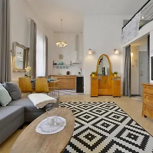argentis-odrzaska-retro-loft.hotelswroclaw.com/